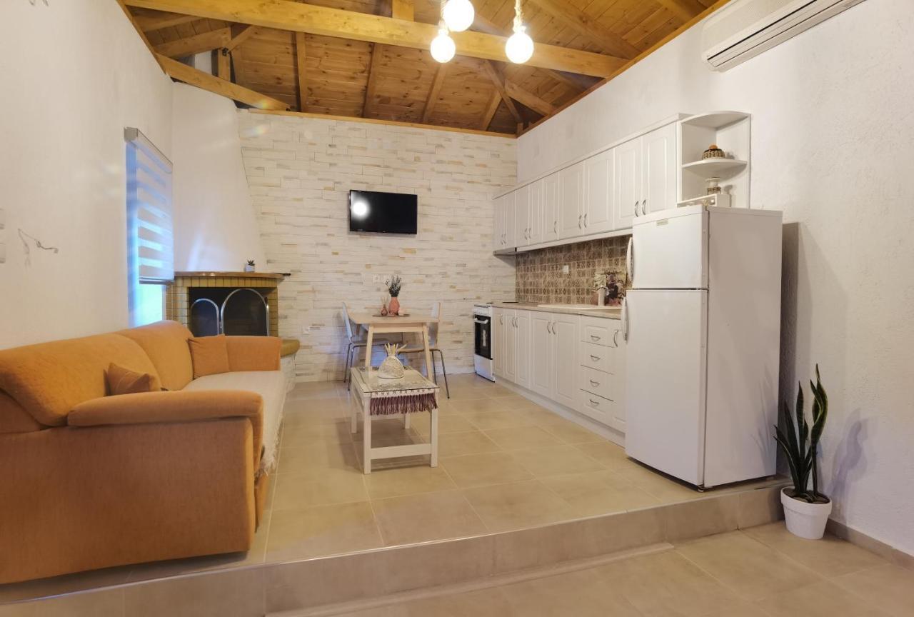 Elaion Thea-Nies Villa Sourpi Exteriör bild